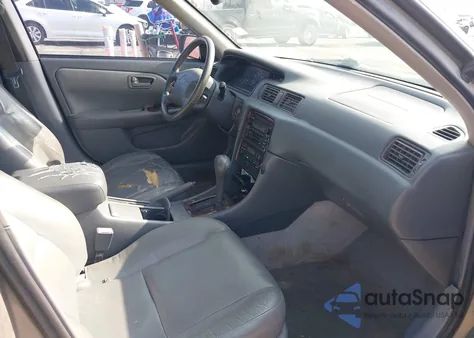 2000 Toyota Camry Xle V6 from USA, damaged, VIN 4T1BF28K5YU106971